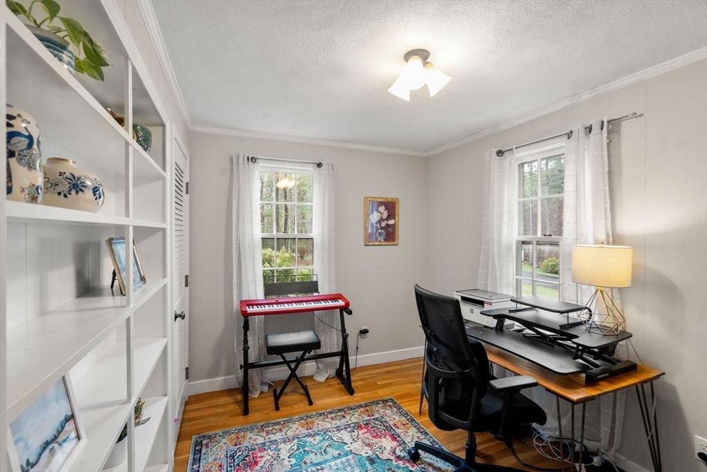 30 Oak Hill Rd