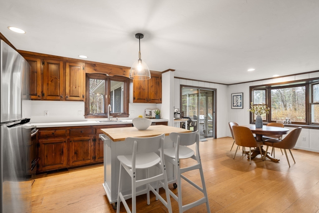 30 Oak Hill Rd