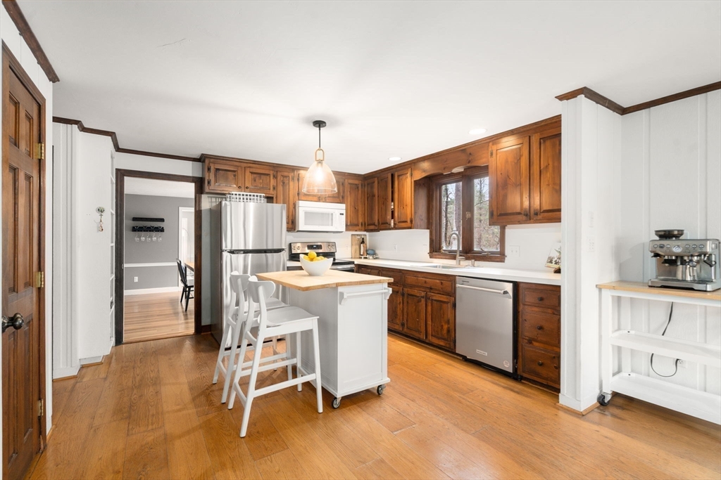 30 Oak Hill Rd