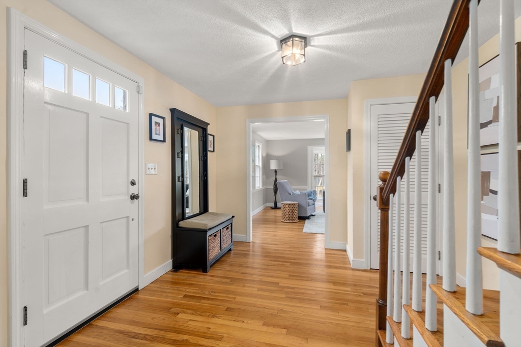 30 Oak Hill Rd