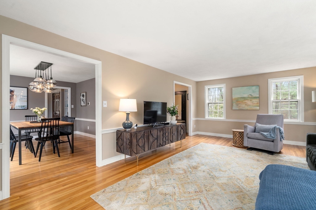 30 Oak Hill Rd