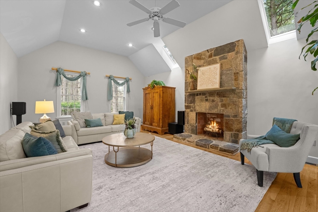 22 Hayden Cir