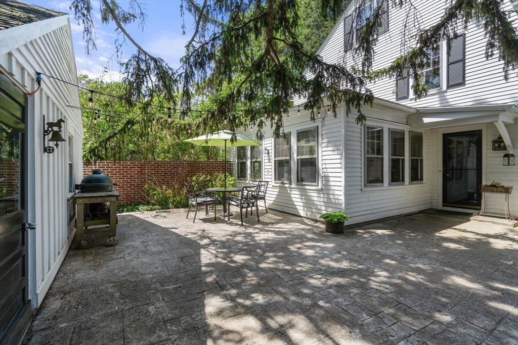 96 Hudson Rd