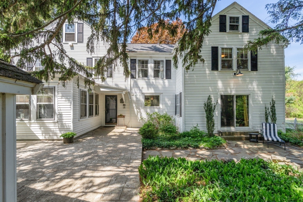 96 Hudson Rd