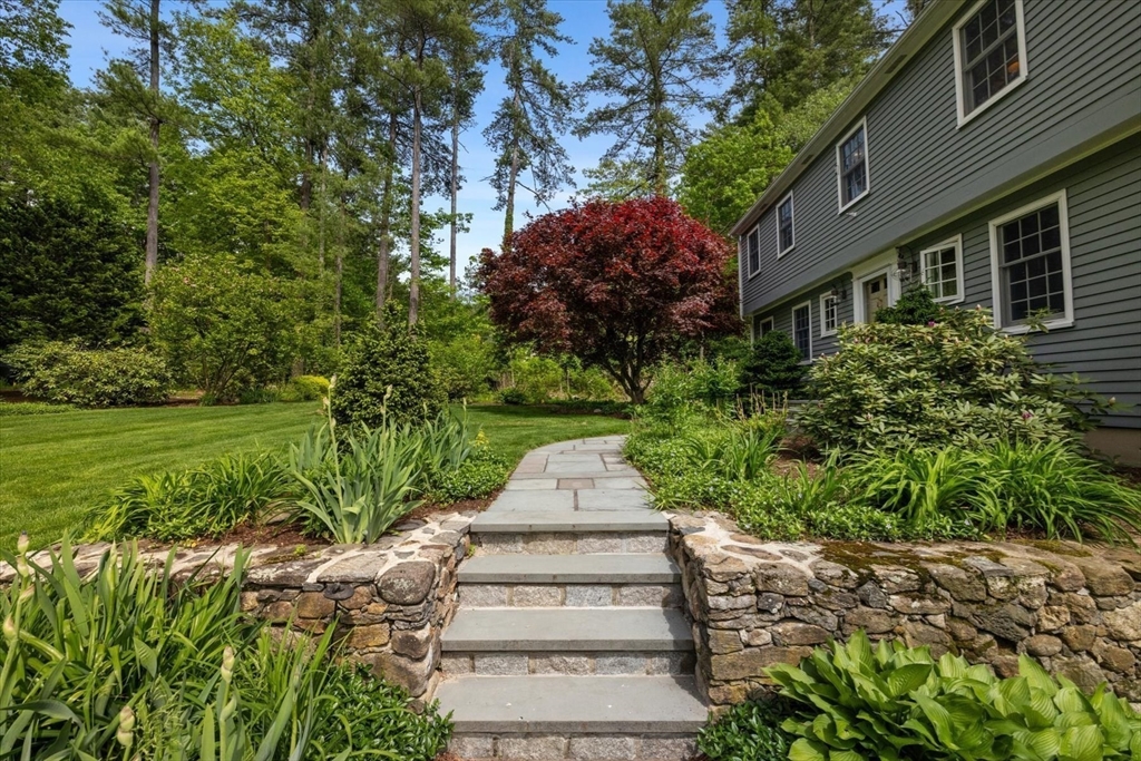 17 Sunset Path