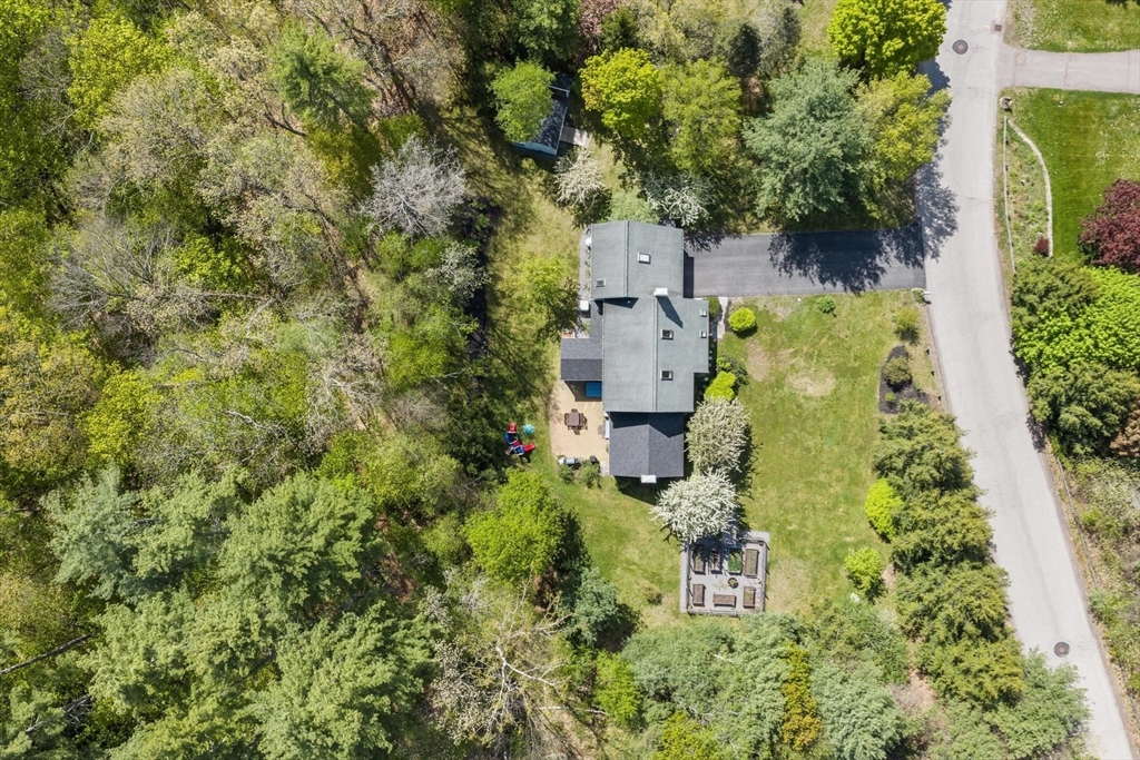 6 Baywoods Dr