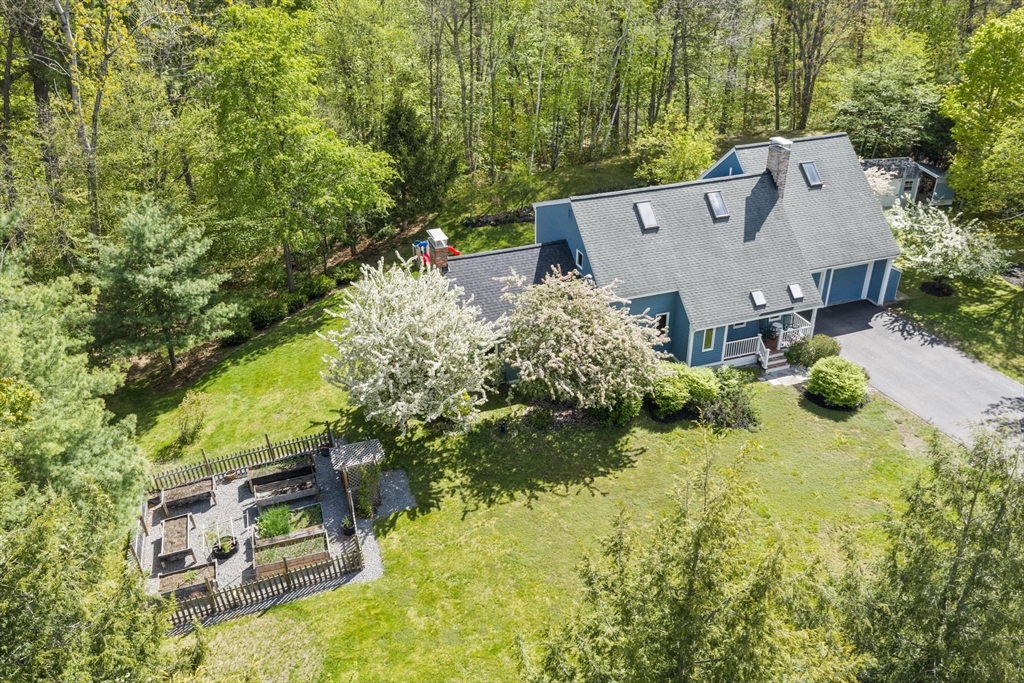 6 Baywoods Dr