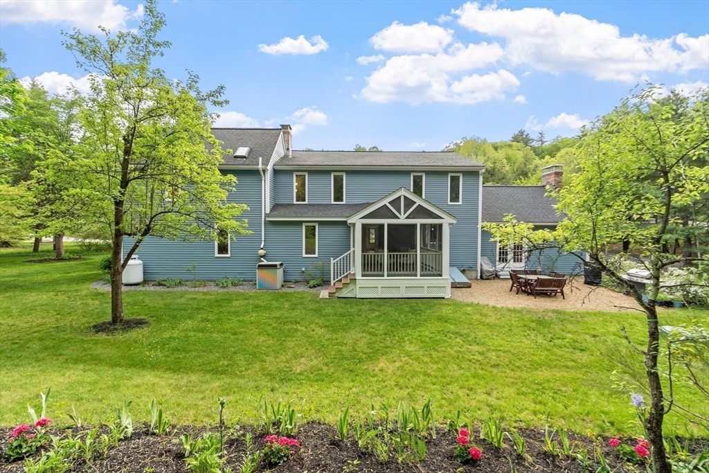 6 Baywoods Dr