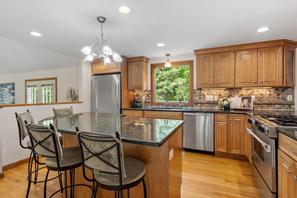 6 Baywoods Dr