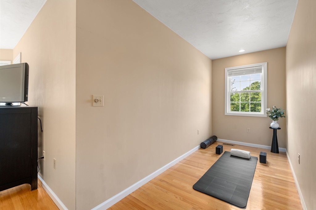 39 Village Cir # 39