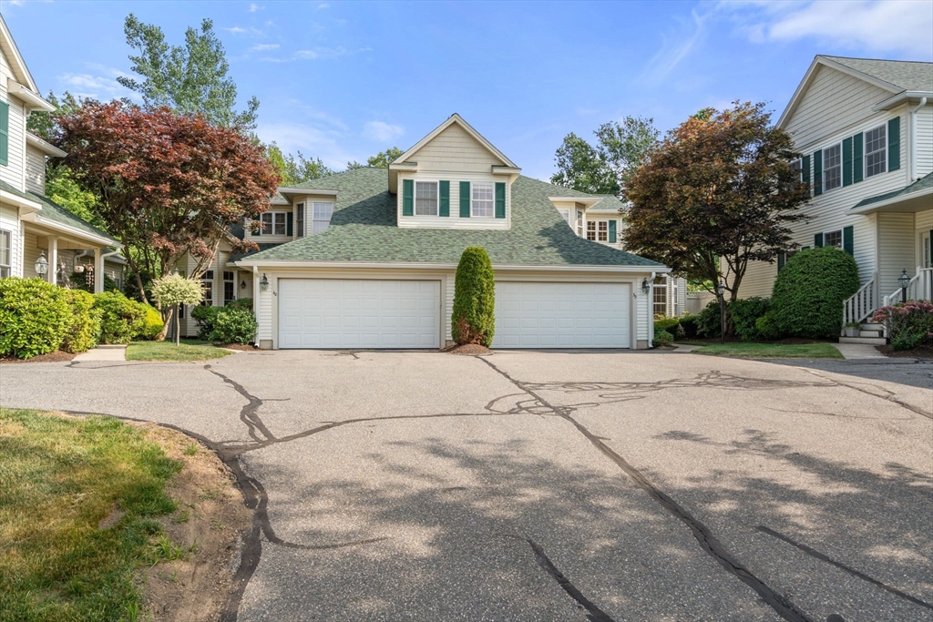 39 Village Cir # 39