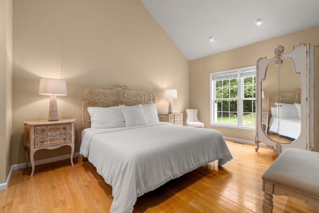 39 Village Cir # 39