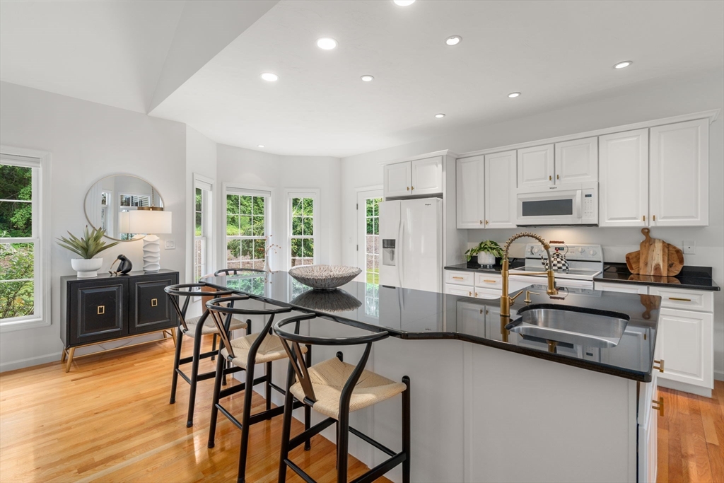 39 Village Cir # 39