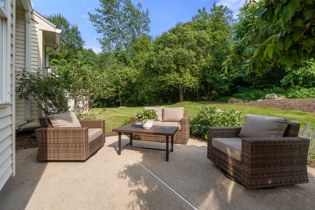 39 Village Cir # 39