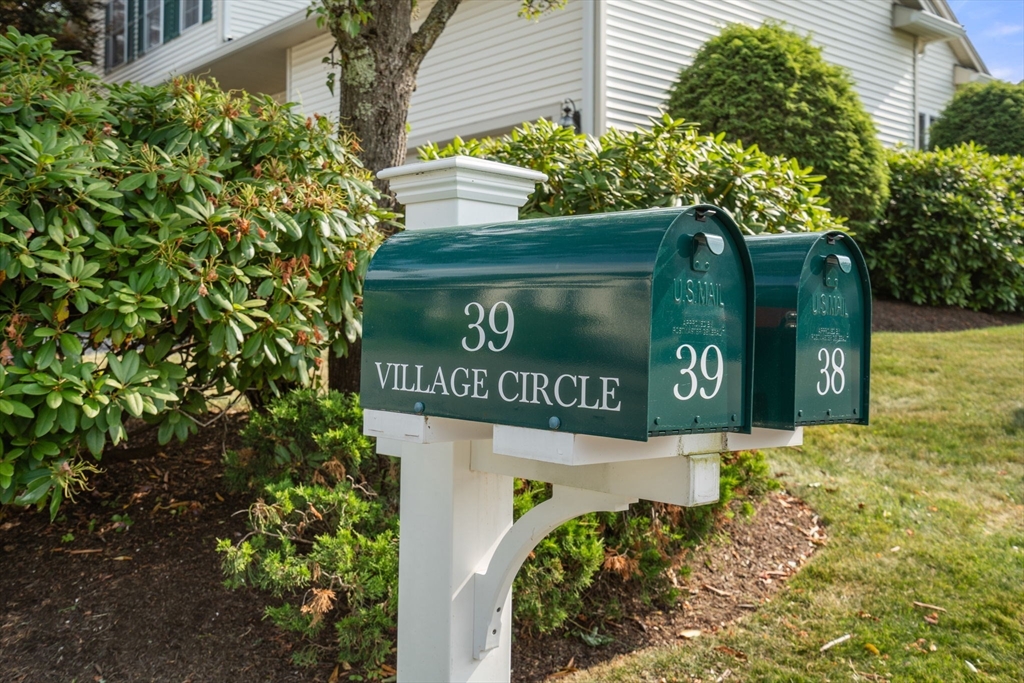 39 Village Cir # 39