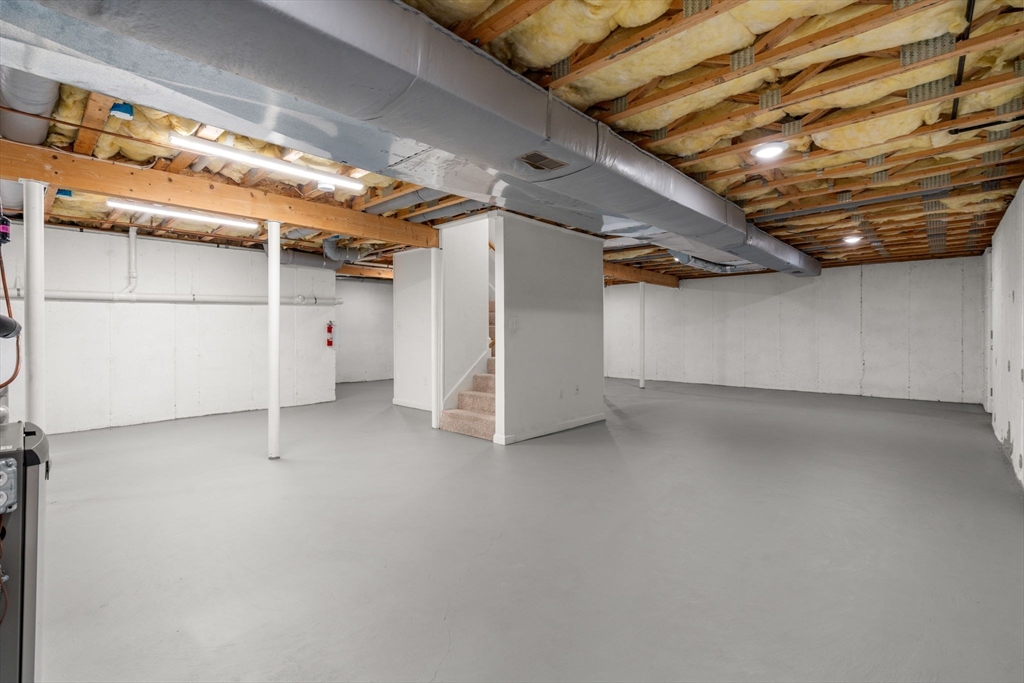 39 Village Cir # 39