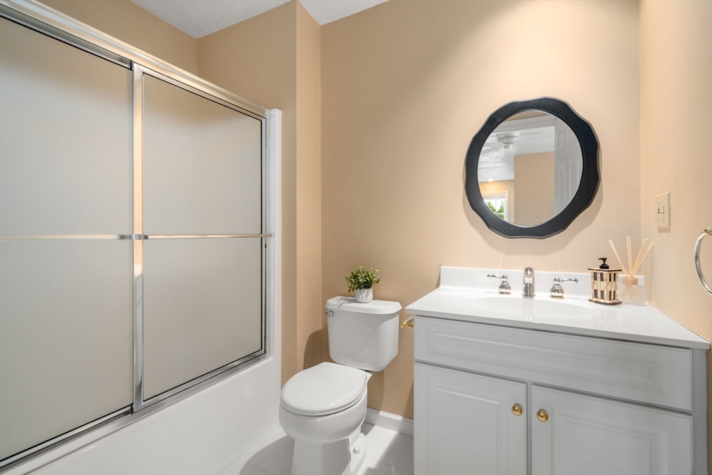 39 Village Cir # 39