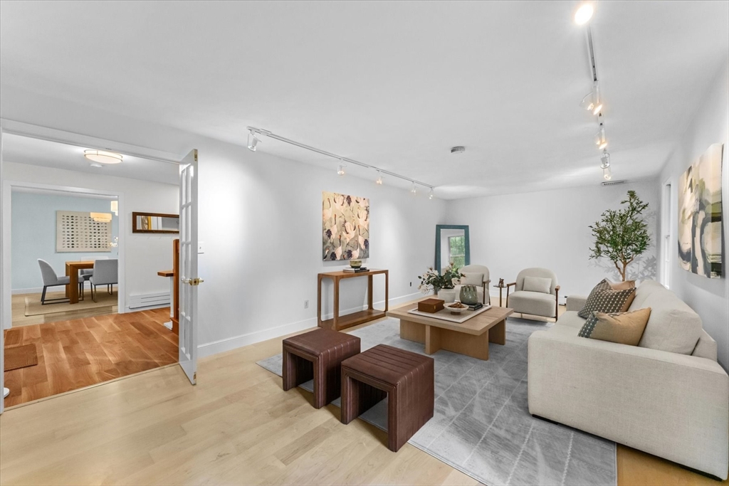 6 Phillips Rd