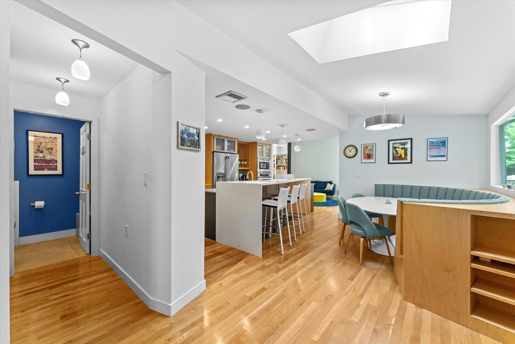6 Phillips Rd