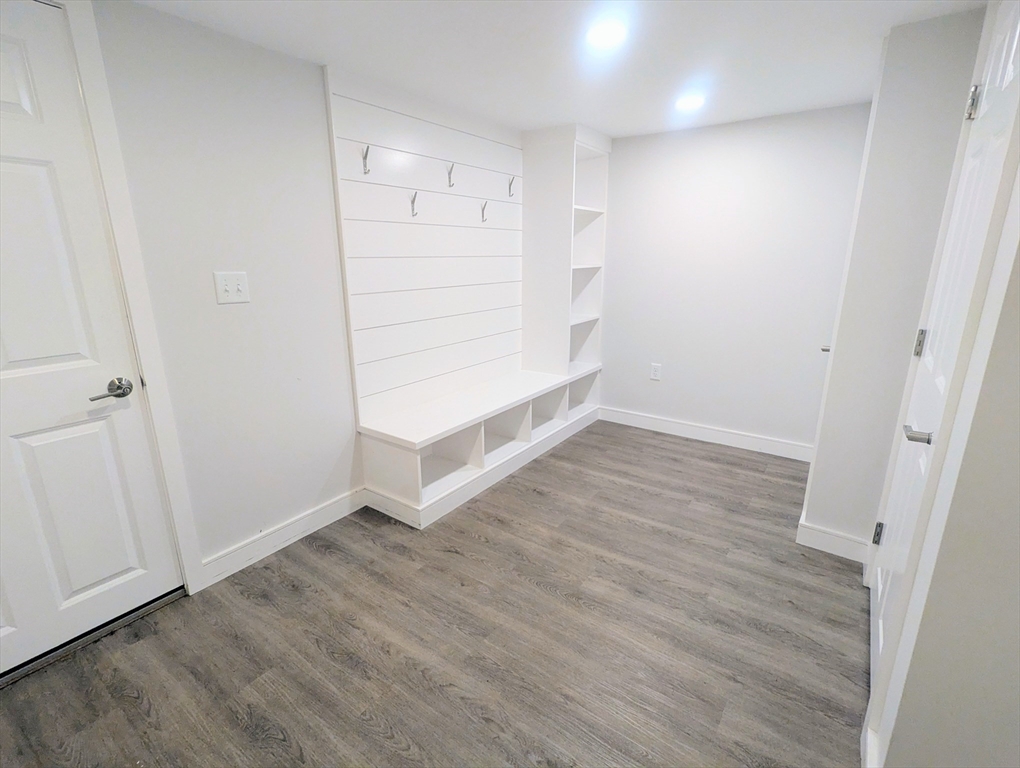 6 Phillips Rd
