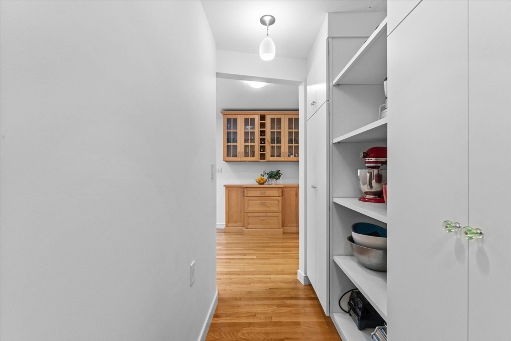 6 Phillips Rd