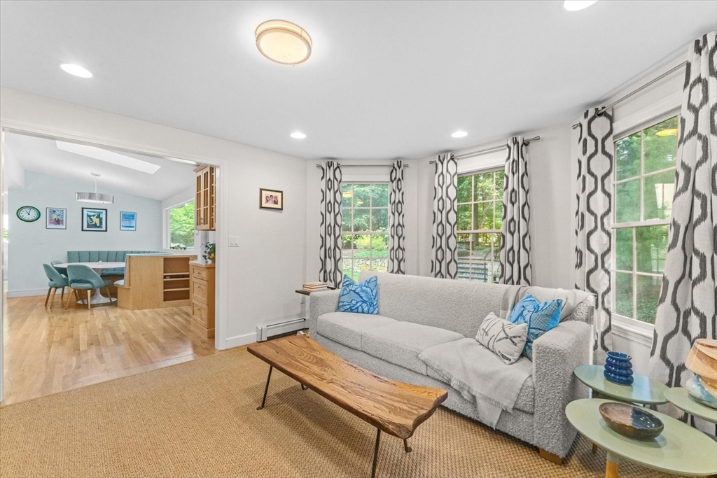 6 Phillips Rd