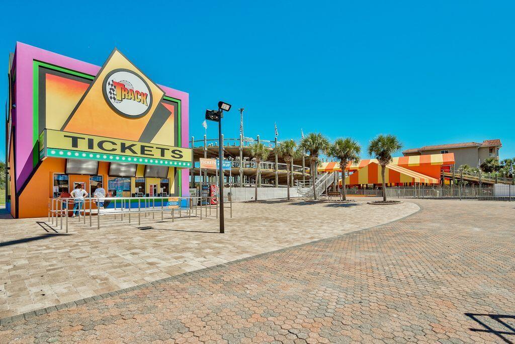 1050 Highway 98, 101E