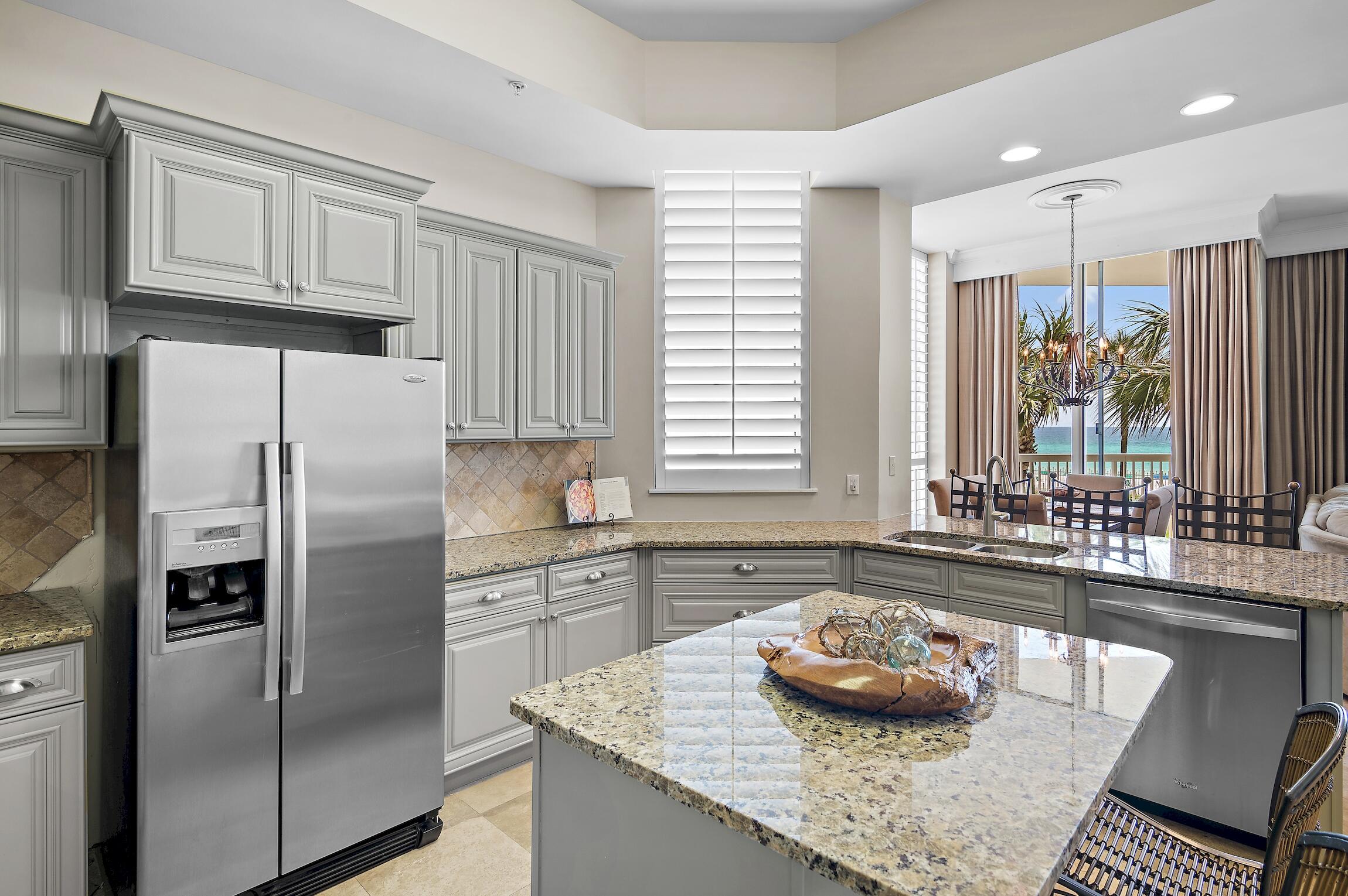 1050 Highway 98, 101E