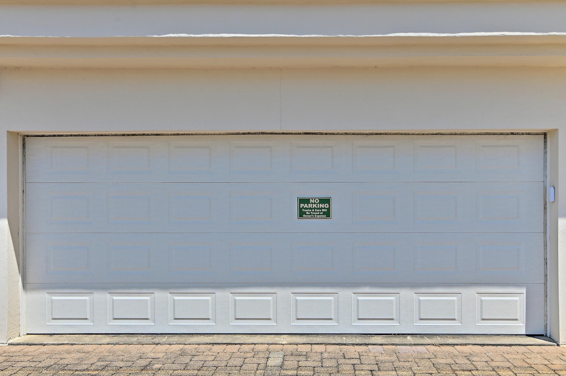 1050 Highway 98, 101E