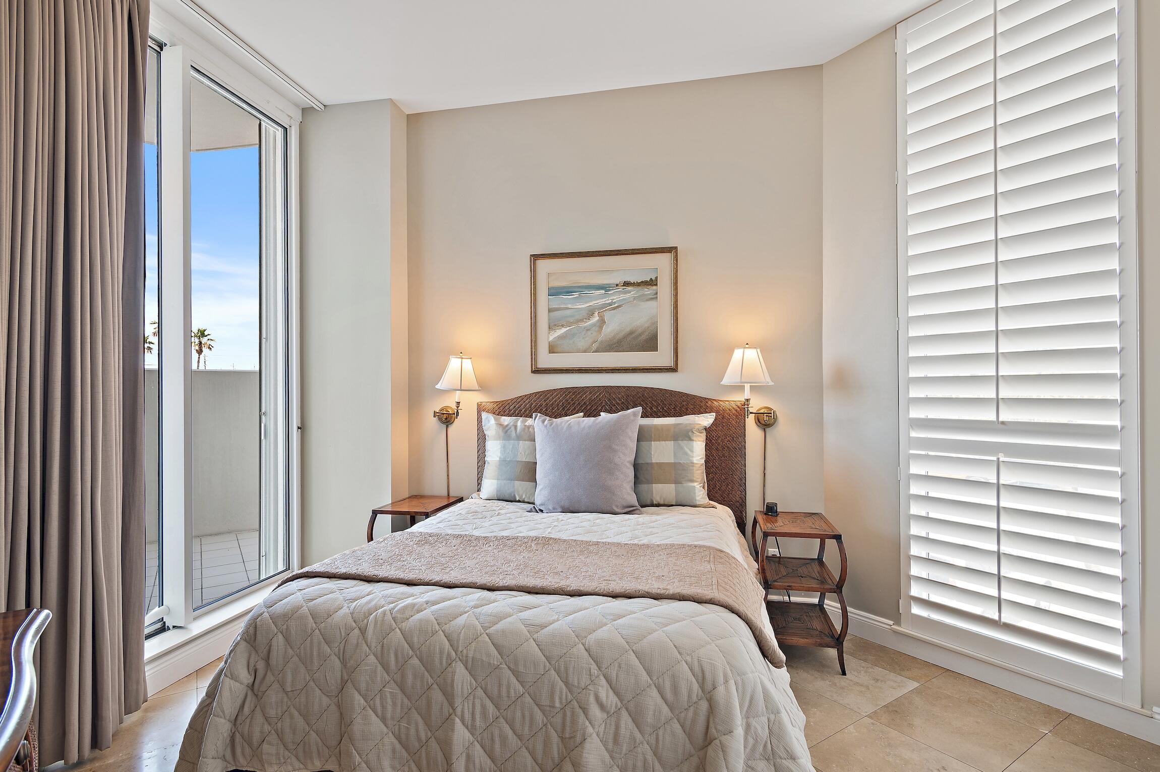 1050 Highway 98, 101E