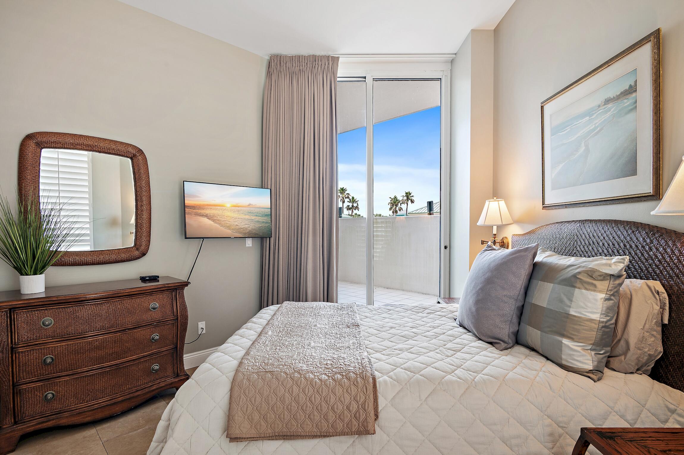 1050 Highway 98, 101E