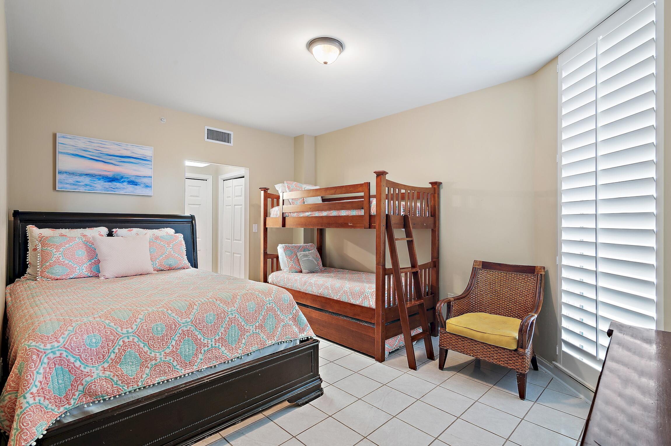 1050 Highway 98, 101E