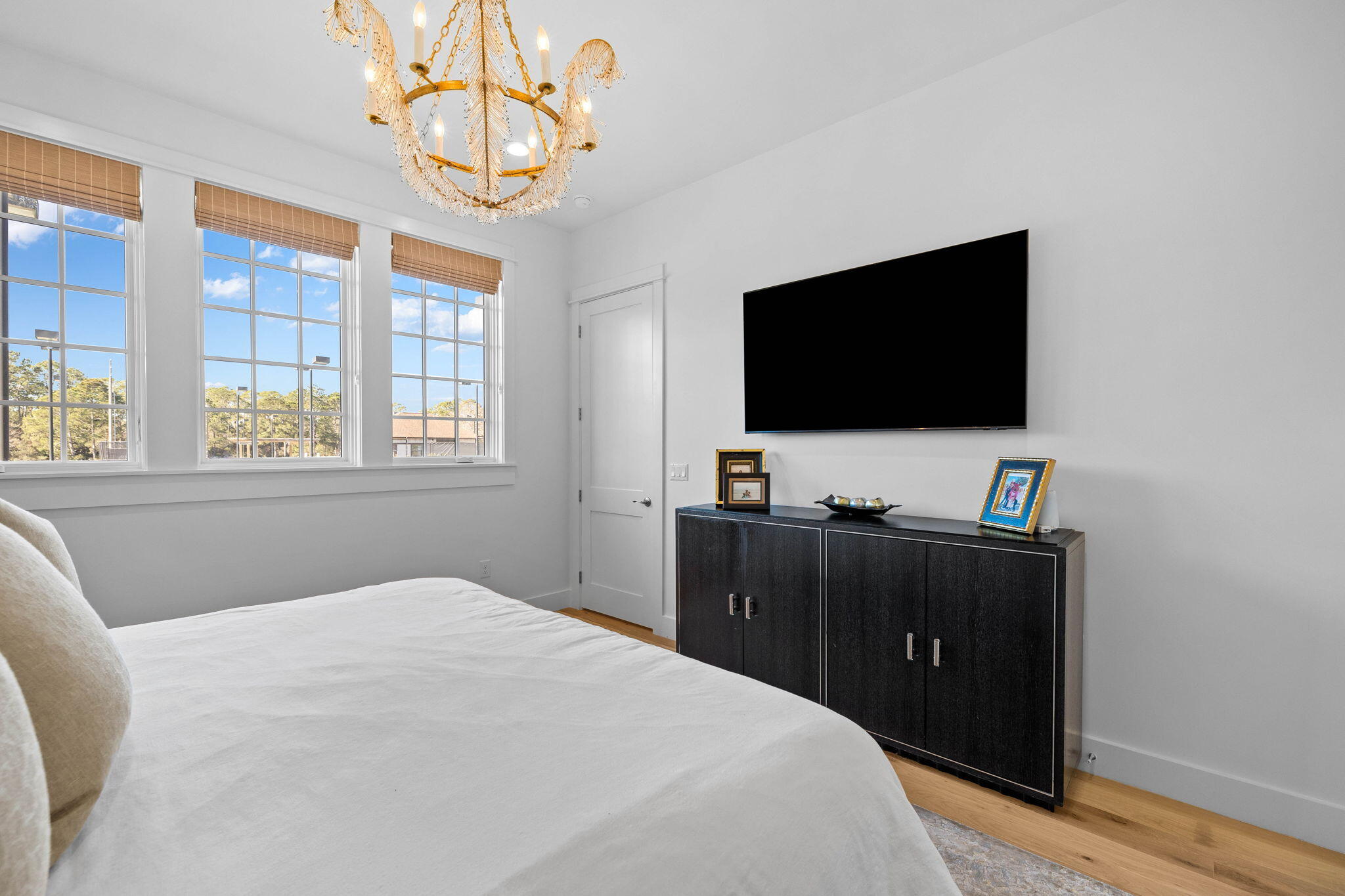 1411 Courtside Drive