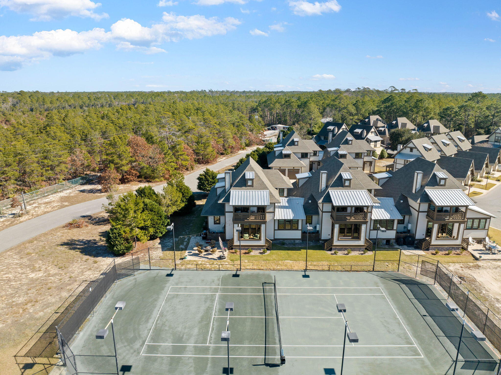 1411 Courtside Drive