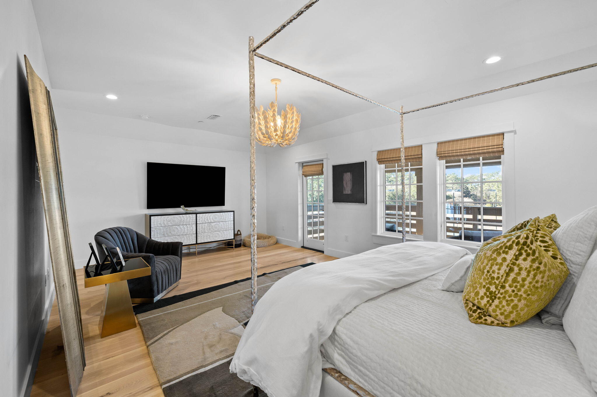 1411 Courtside Drive