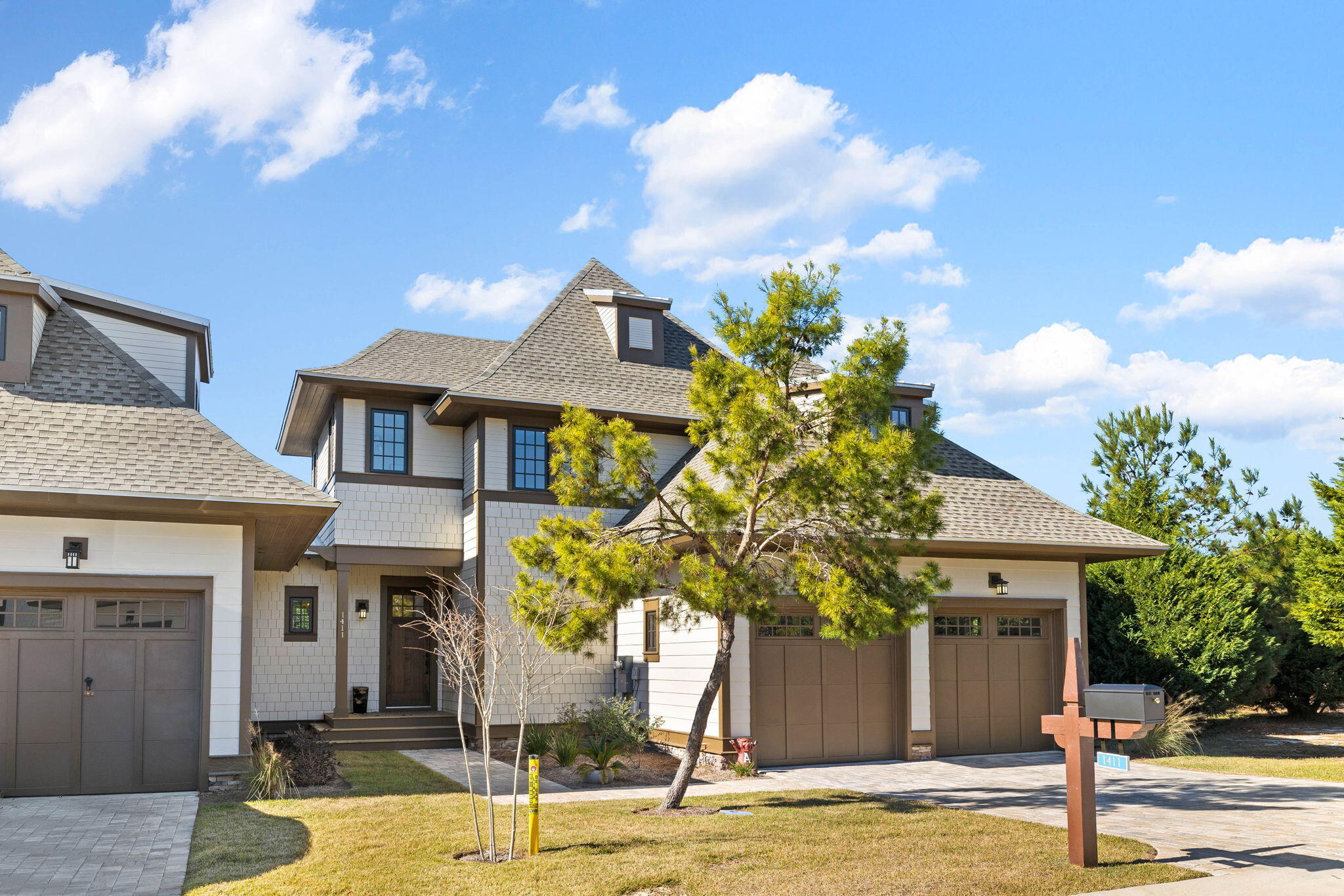 1411 Courtside Drive