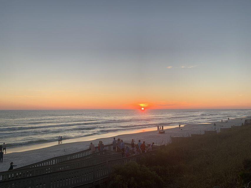 9100 Baytowne Wharf 364