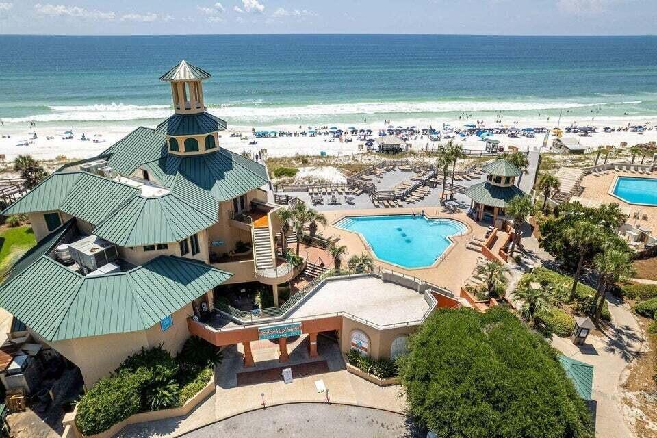 9100 Baytowne Wharf 364