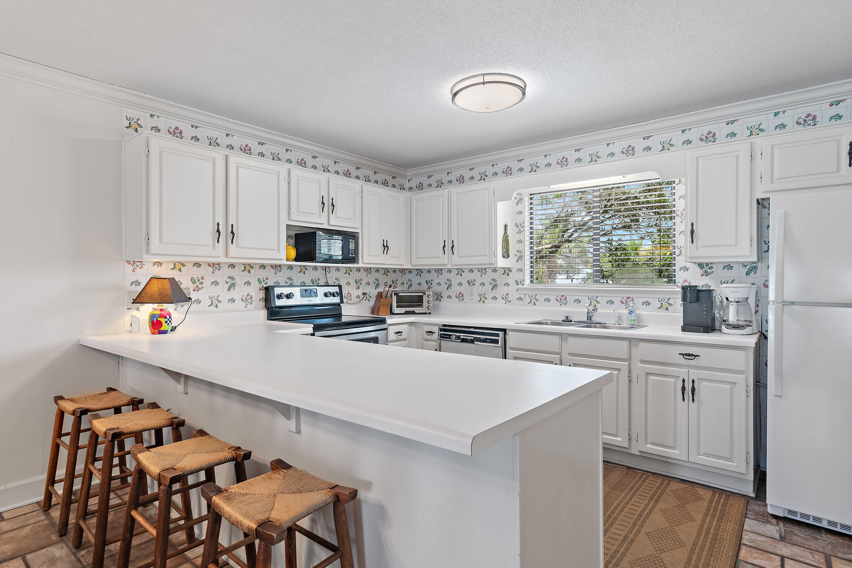 5951 W Co Highway 30A 9, 9