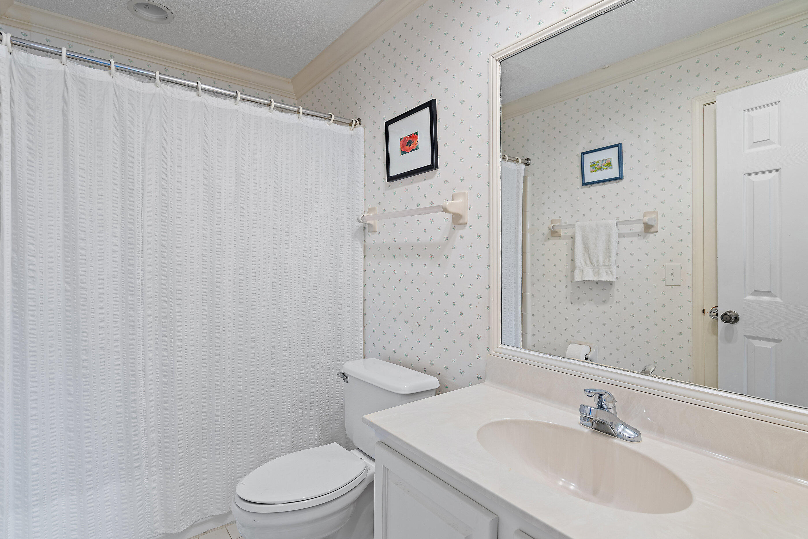 5951 W Co Highway 30A 9, 9