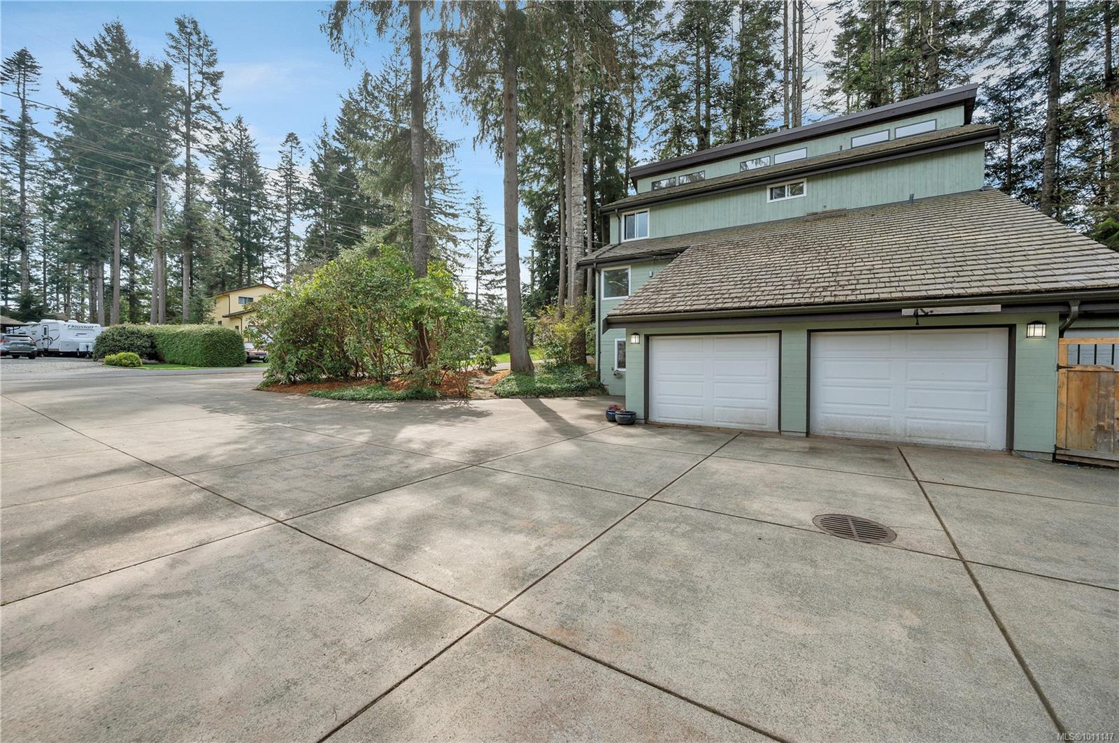 3844 Sutil Rd