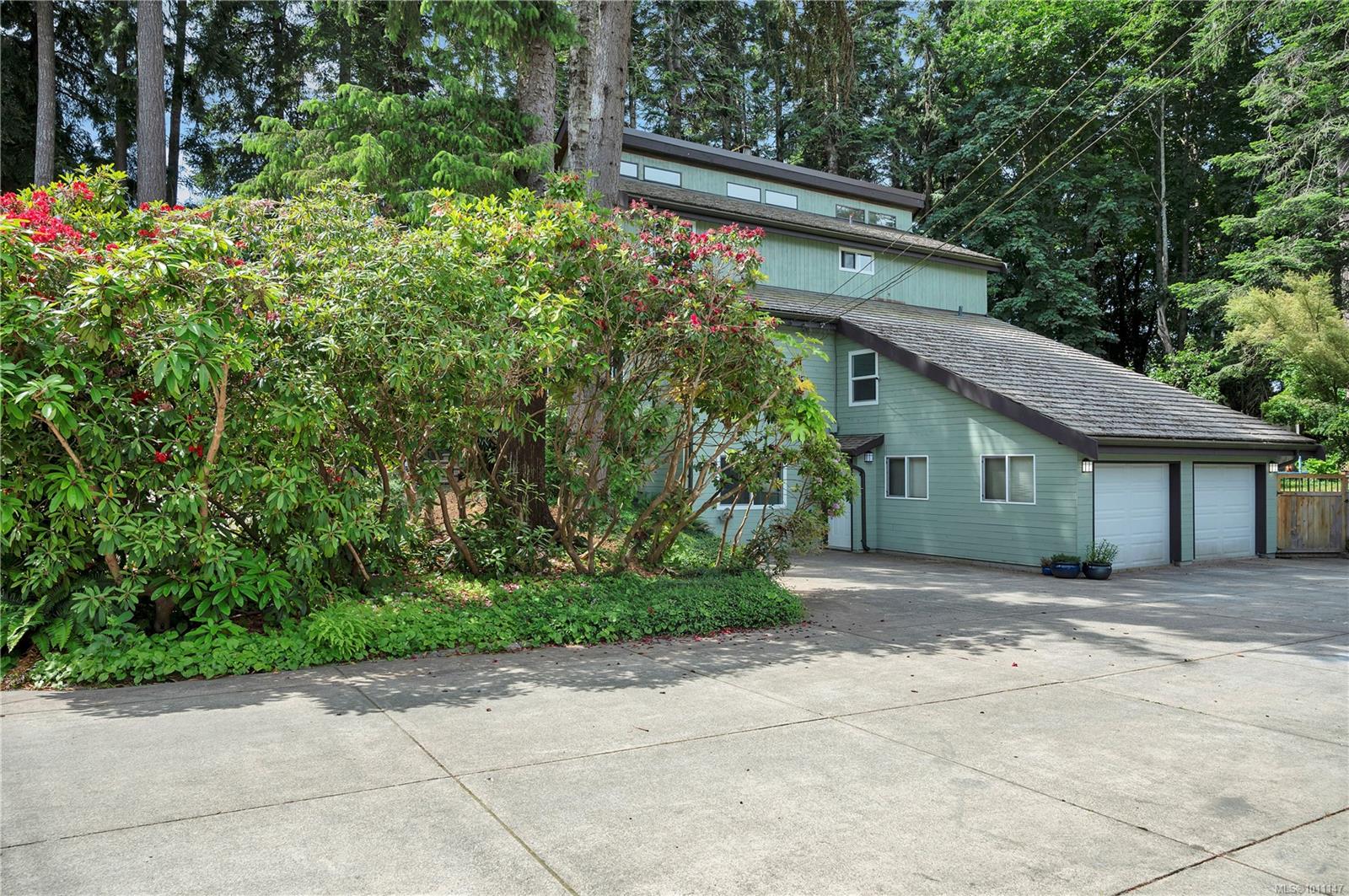 3844 Sutil Rd