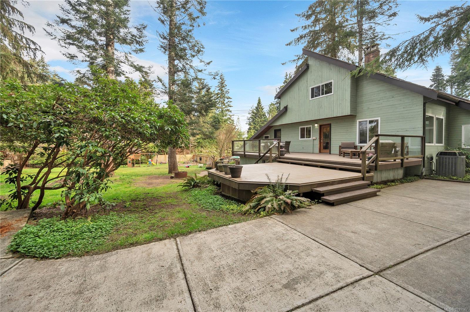 3844 Sutil Rd