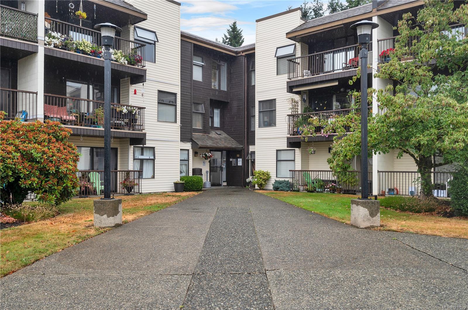 585 Dogwood St S # 201