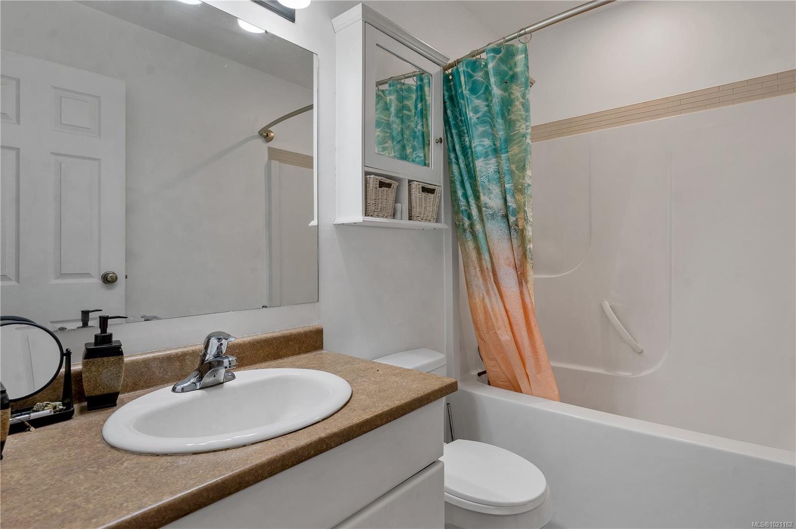 824 Island Hwy S # 105