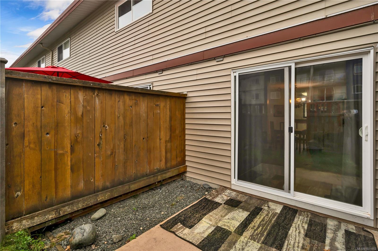 824 Island Hwy S # 105