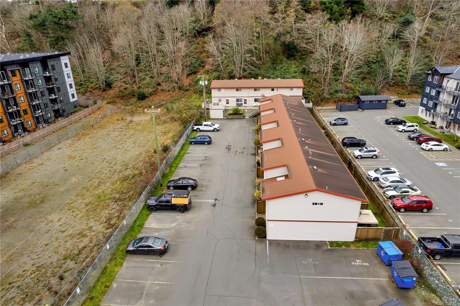 824 Island Hwy S # 105