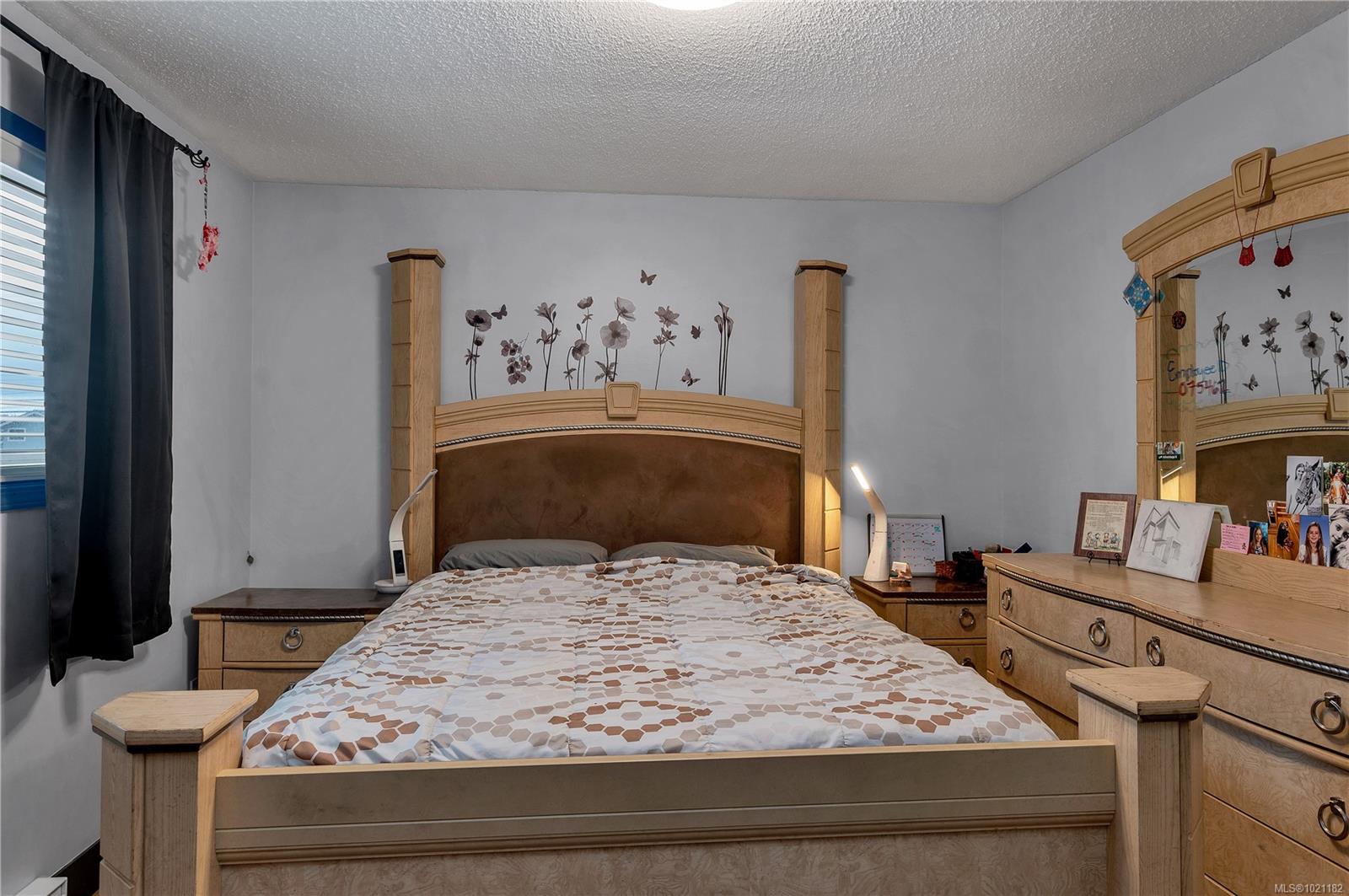 824 Island Hwy S # 105