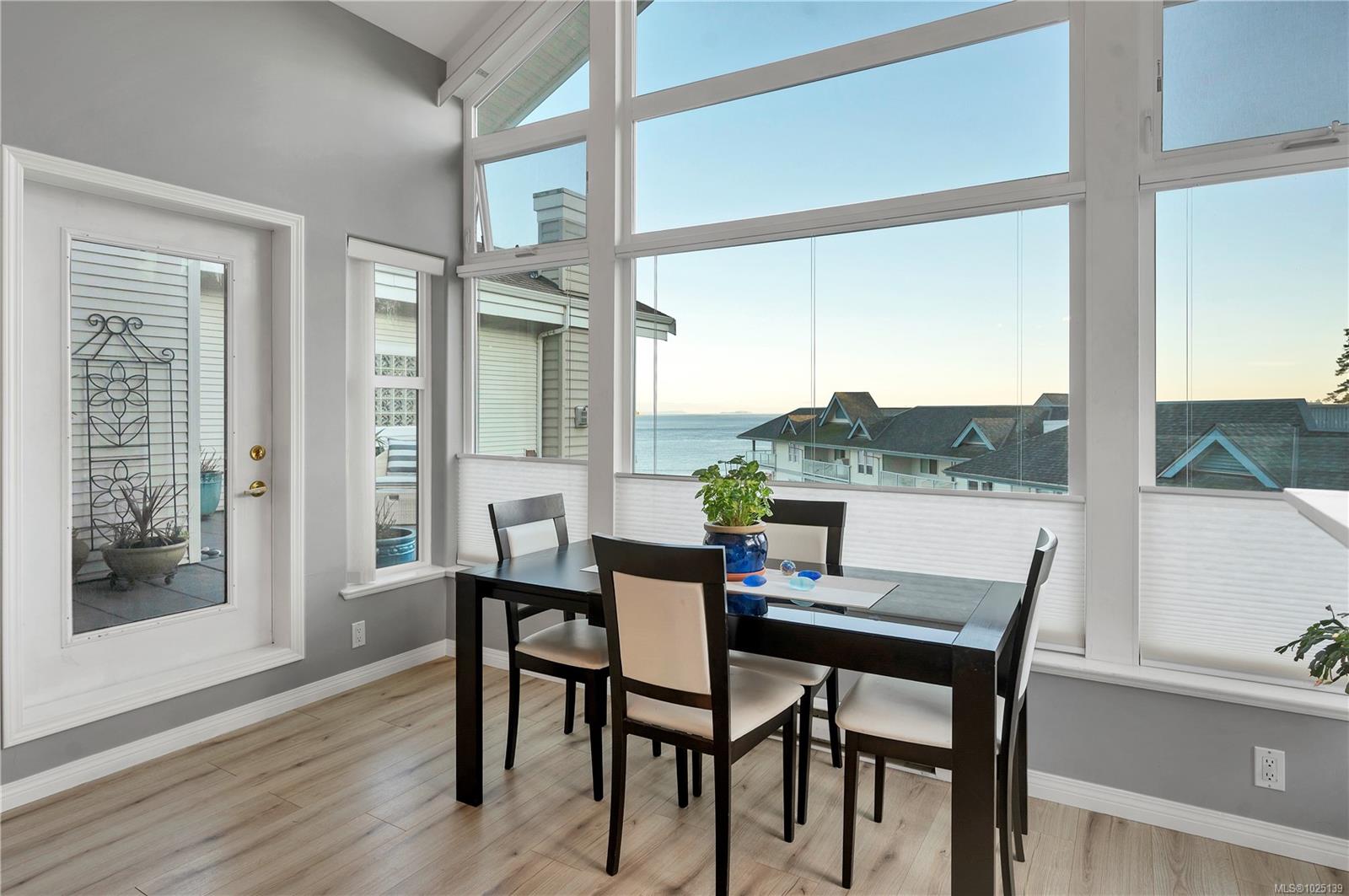 350 Island Hwy S # 407