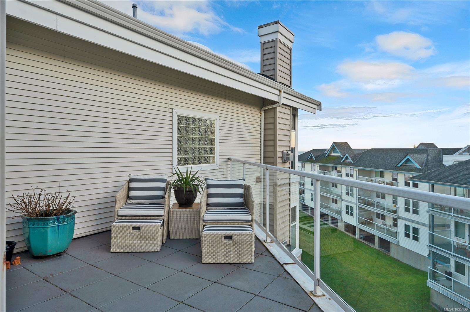 350 Island Hwy S # 407